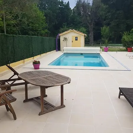 Maison Avec Rivière, Piscine, Spa, Sauna Infrarouge,terrain Boules, Ping-pong, Volley Et Badminton *